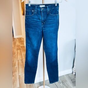 Madewell Dark Blue Denim 10” high rise size 25